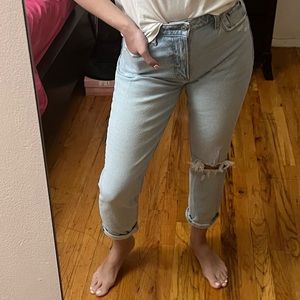 A&F The Mom High Rise Jeans ~ curve love
